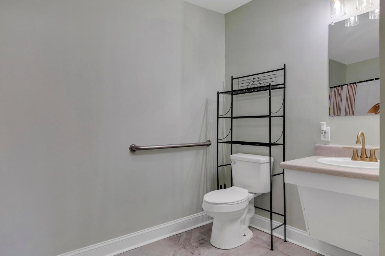 Beachside Boutique Suite 6 Sneads Ferry Экстерьер фото